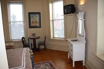 The Harbourfront Inn Sainte-Catherine Extérieur photo