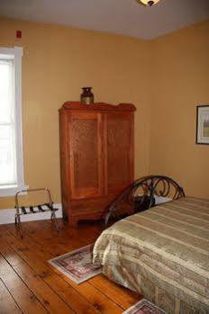 The Harbourfront Inn Sainte-Catherine Extérieur photo