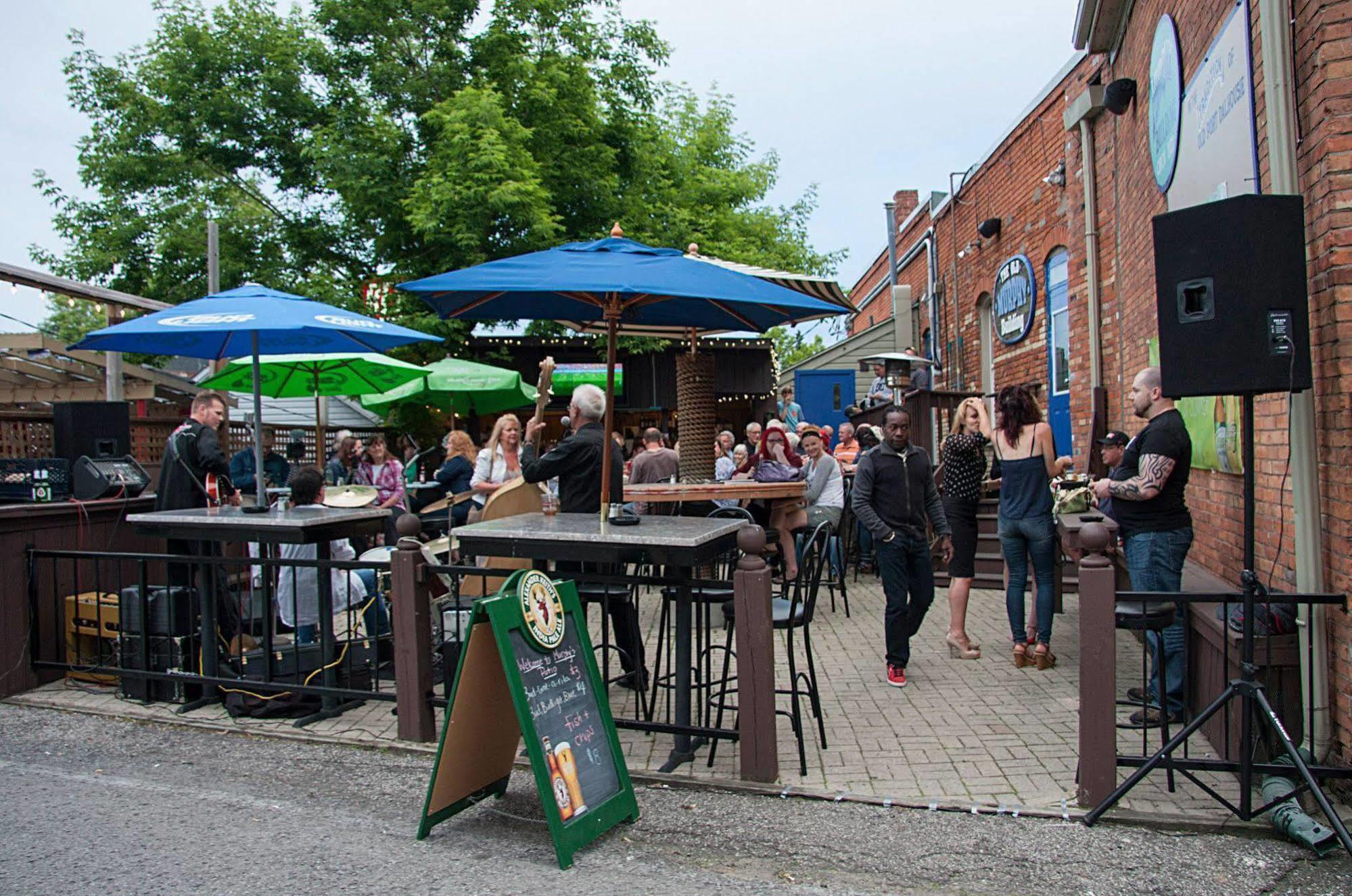 The Harbourfront Inn Sainte-Catherine Extérieur photo